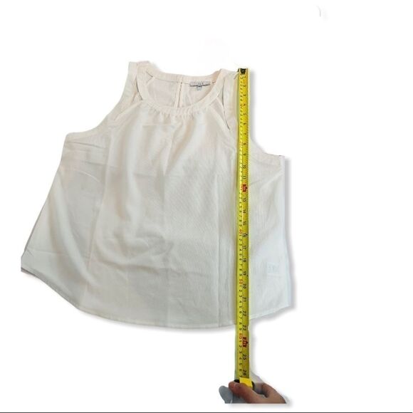 IRIS Basic Sleeveless Top - Picture 6 of 7